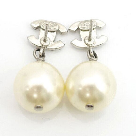 CHANEL CC Logos Rhinestone Pearl Drop Stud Earrings Silver Tone A13P Auth - Picture 1 of 6